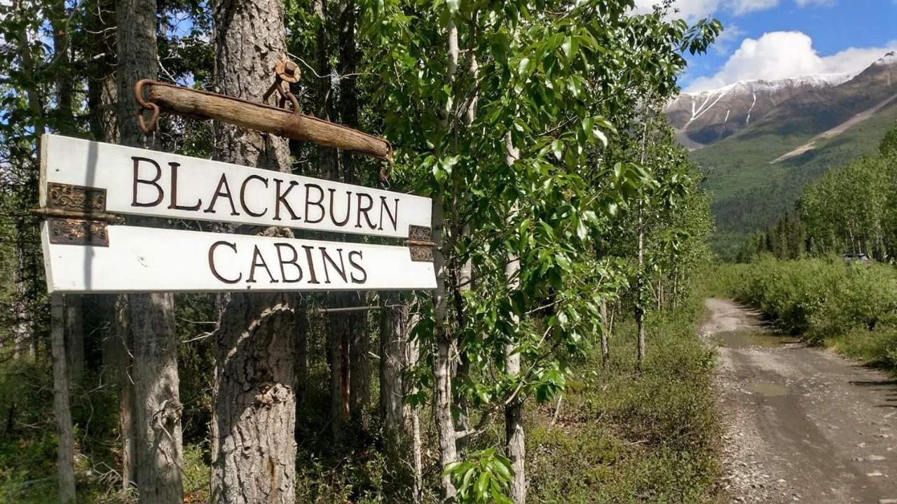 Blackburn Cabins - Mccarthy, Alaska エクステリア 写真