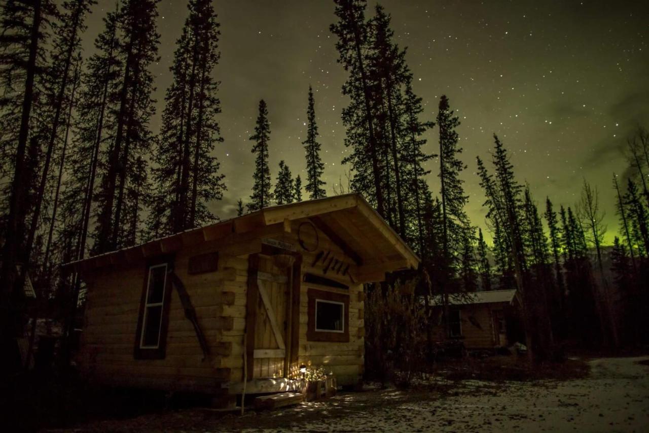 Blackburn Cabins - Mccarthy, Alaska エクステリア 写真