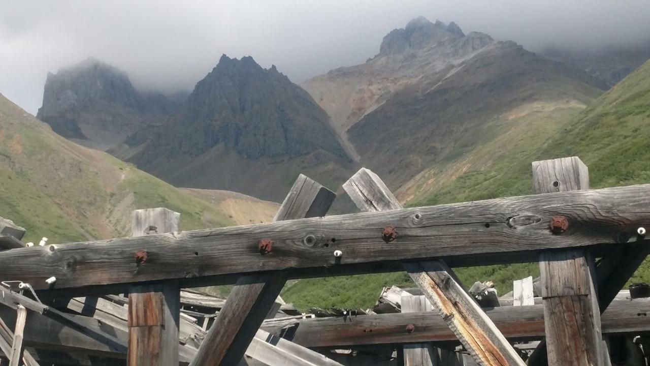 Blackburn Cabins - Mccarthy, Alaska エクステリア 写真